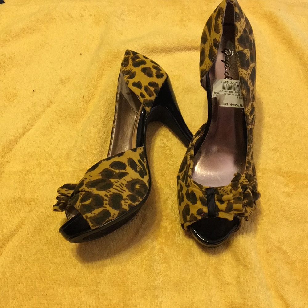 QUPID PLATFORM STILETTOS HIGH HEELS